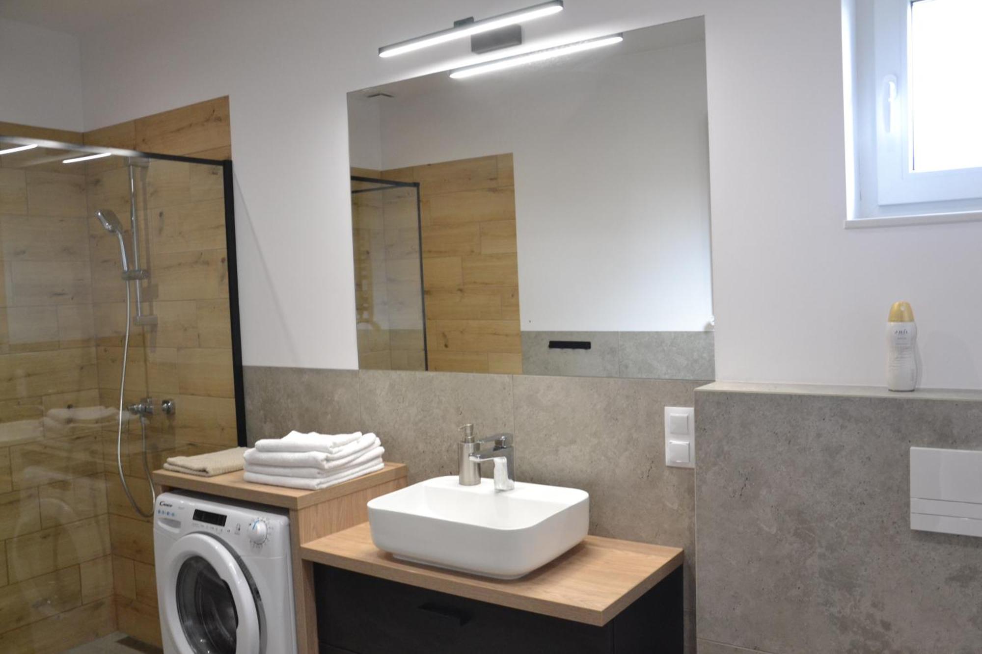 Apartamenty Na Ceglanej 오시비엥침 외부 사진